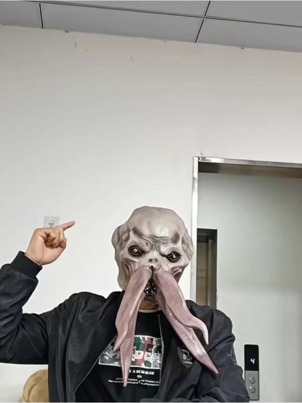 Grey Alien Octopus Mask for Reptile-Themed Costumes